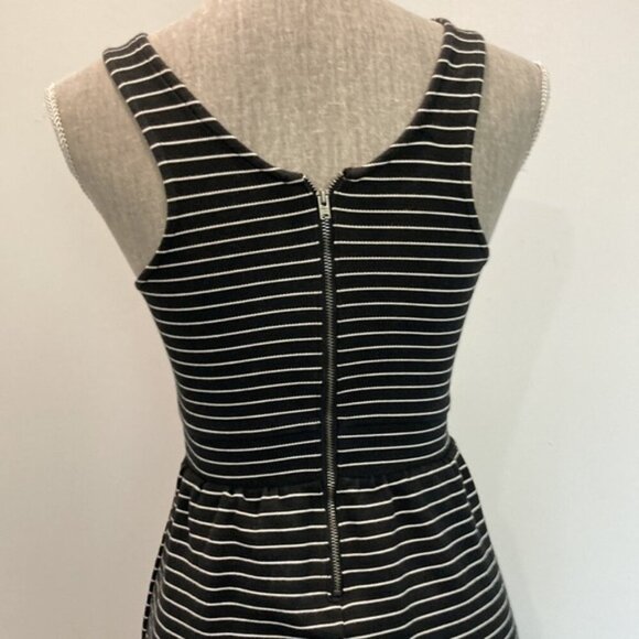 Madewell Pierside Black Stripe Dress - Picture 6 of 13